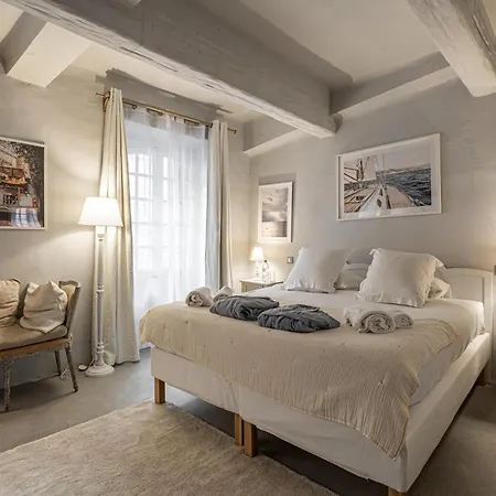 Croisette Duplex * كان
